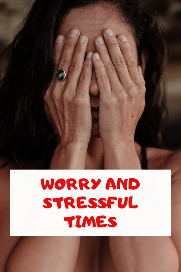 29 Versículos bíblicos sobre preocupaciones y tiempos estresantes (Versículos bíblicos importantes)