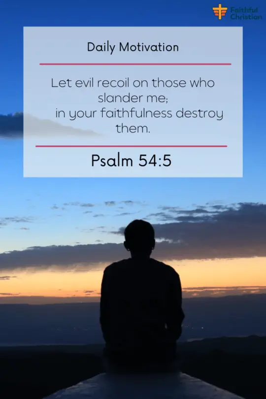 28 Versículos de la Biblia sobre los enemigos (Escrituras Poderosas)