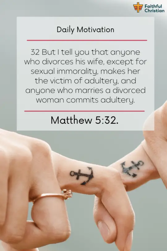 Más de 30 versículos bíblicos para fortalecer un matrimonio difícil