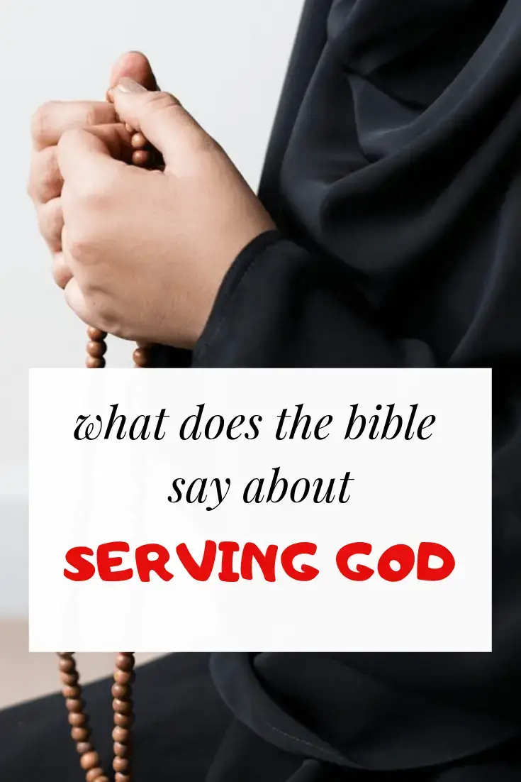 Más de 30 versículos bíblicos sobre servir a Dios con alegría y todo tu corazón.
