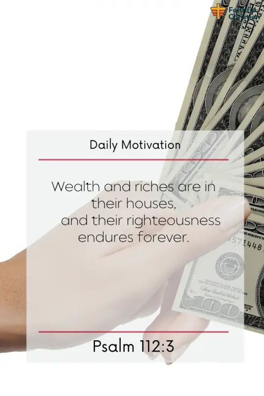 Más de 30 versículos bíblicos sobre riqueza, éxito y avance financiero.