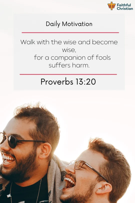 Versículos de la Biblia sobre los malos amigos y la influencia negativa.