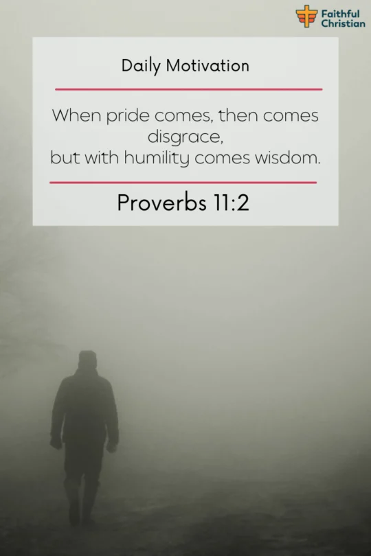 32 Versículos de la Biblia sobre el orgullo y el ser orgulloso (Escrituras)