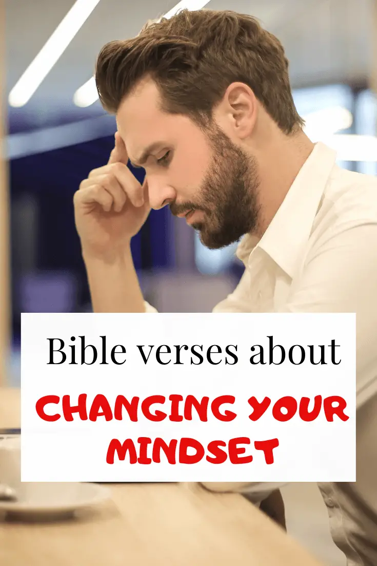 Más de 30 versículos bíblicos sobre cómo cambiar tu forma de pensar (y tus costumbres)